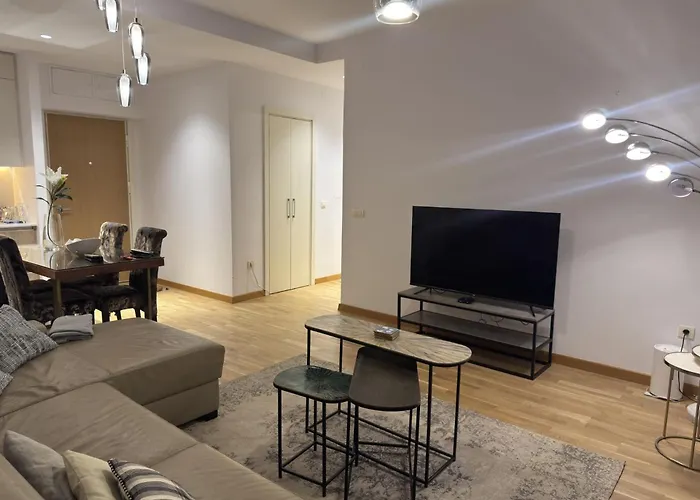 아파트 Na Vodi Waterfront - 23th Floor, Great View *